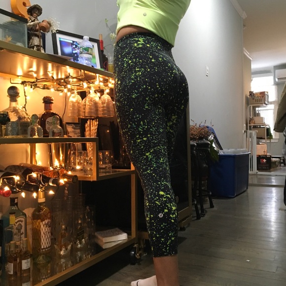 Lululemon ๐ ๐ size 6 - Picture 10 of 10